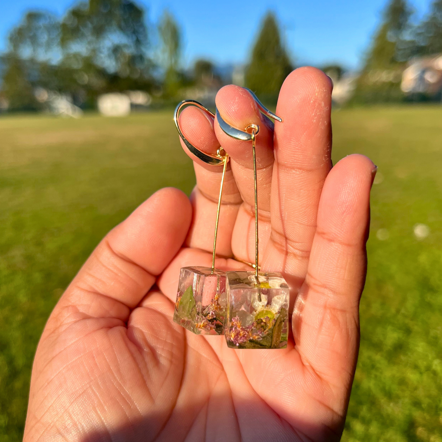 Real small flower mix earrings